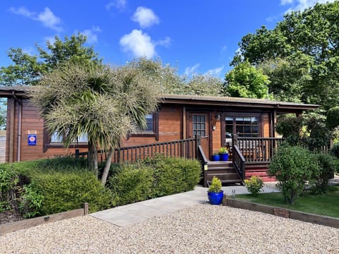Cherry Lodge - 3 Bedrooms - Sleeps 5
Cedar Springs, Heacham, Norfolk Coast