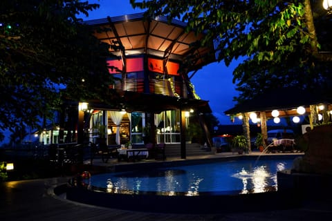 Sinurambi at dusk 