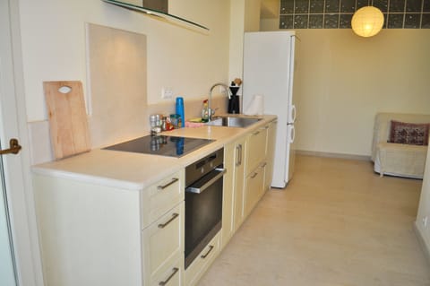 Kitchen and part of the living room. If required in the living room to 2 sleeps