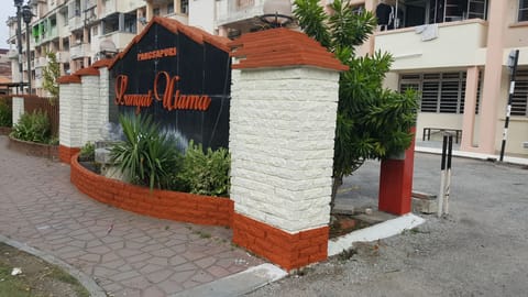 Main Entrance to Apartment