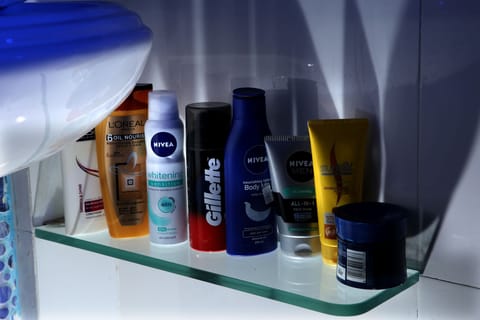 Bathroom amenities