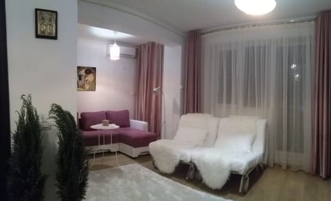 Lovely modern studio , fully  and new furnished with everything you need