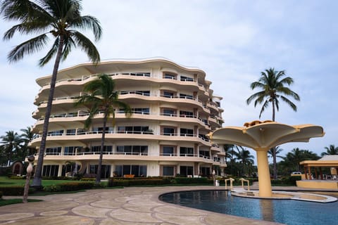 Pool partial view and Condominium building
