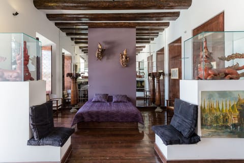 Castle in Old Town, Burma Room, Main room