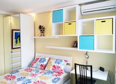 bedroom with double bed