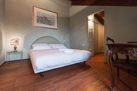 Very comfortable Bed cm 160 x 200