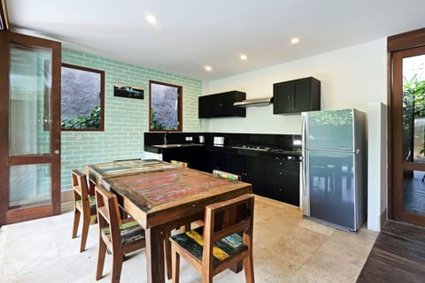 kitchen / living room area