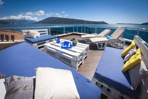 The solarium...from where the stars seem reachable.