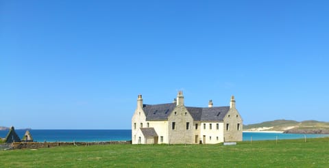 Balnakeil House - Welcome to Elliot Houses!