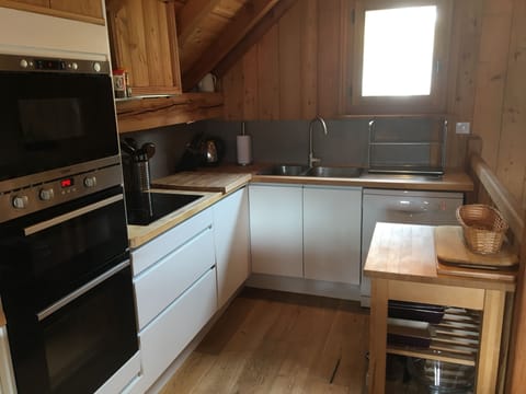 microwave, oven, hob, coffee maker and dishwasher