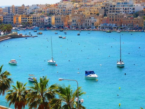 Marsascala Promenade - meters away