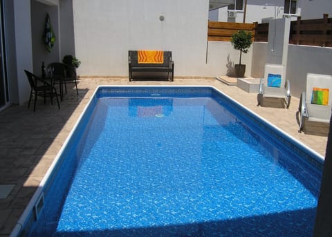 Refreshing pool!