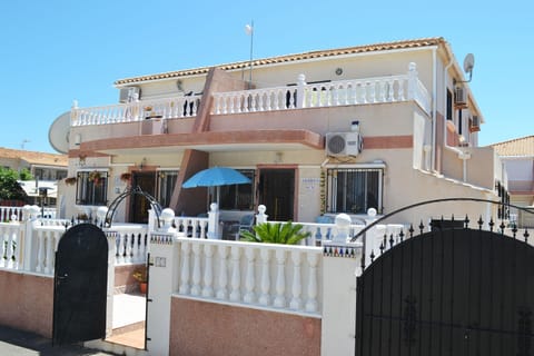 Cabo Roig Sun holiday home for up to 6 people