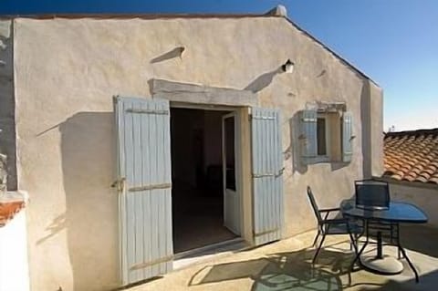 Relax on the roof terrace