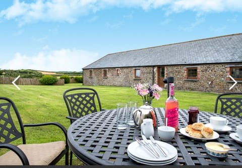 The Olde Byre and its large enclosed garden
