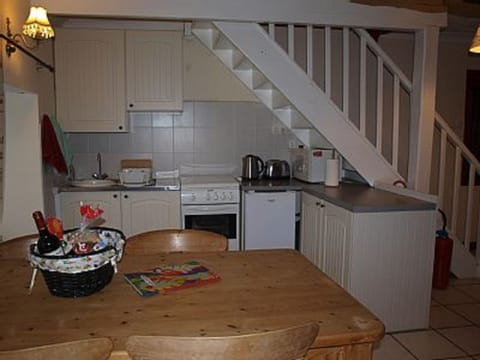 The kitchen area in La Lune with all your cooking needs.