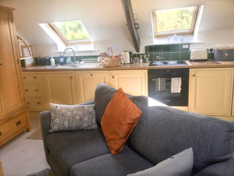 Light and airy room with garden views.