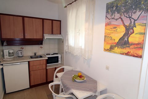 House Dimitri Apartment 6
kitchen