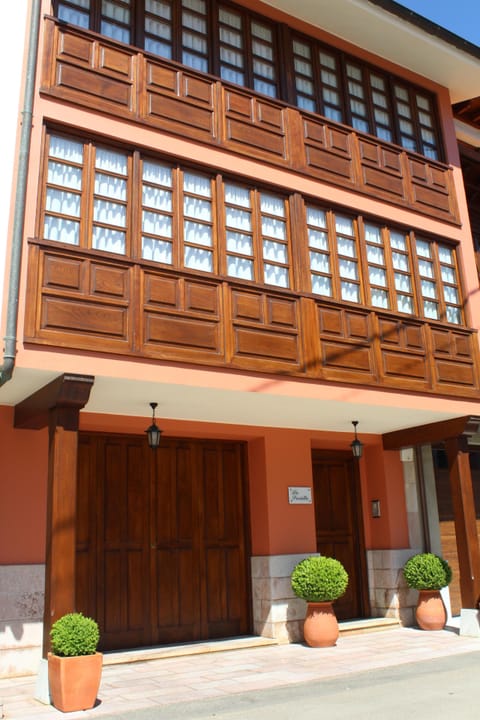 Exterior detail