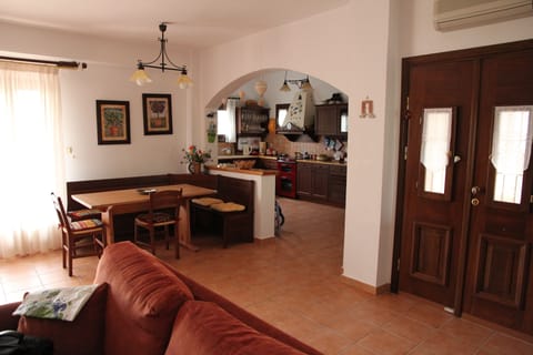 Dinning room & Kitchen