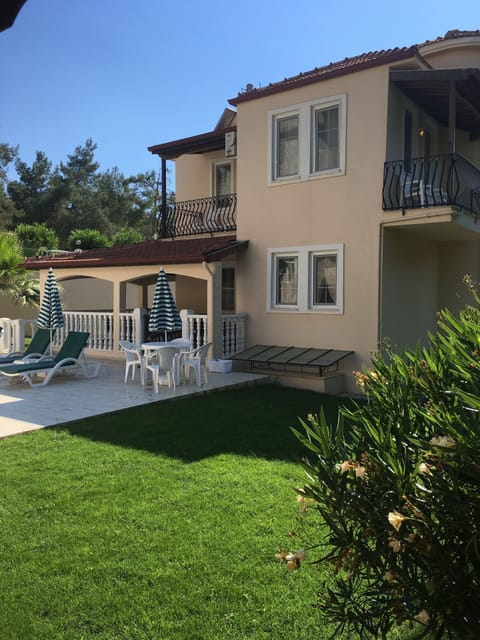 Villa has a secure lawned garden area