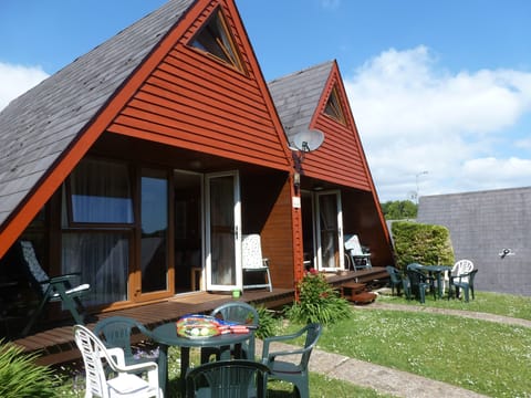 chalet 68 on the right, tennis rackets available in the chalet, bring balls