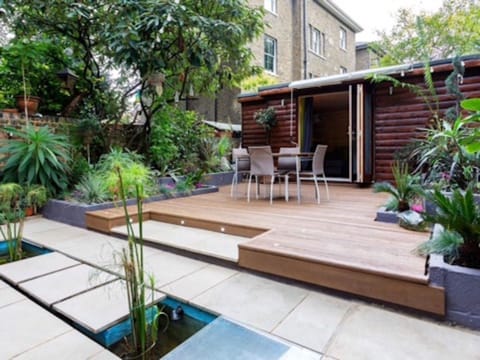 private garden and garden room
