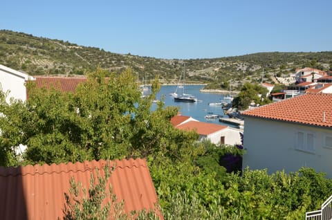 Apartment no. 1 in quiet location with Wi-Fi, air conditioning Apartment in Šibenik-Knin County, Croatia