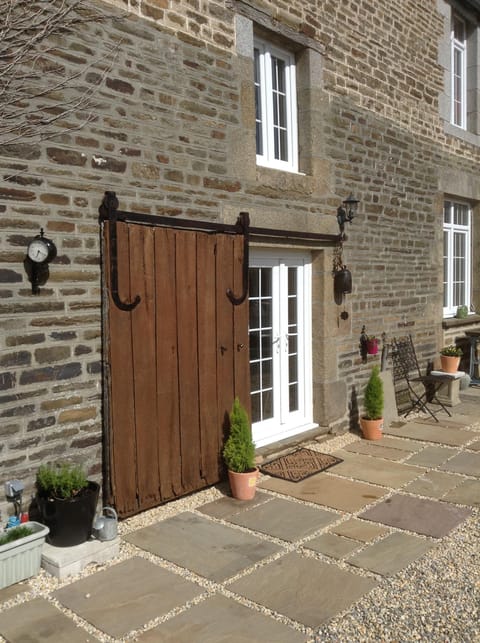 "The Cowshed" ....main entrance