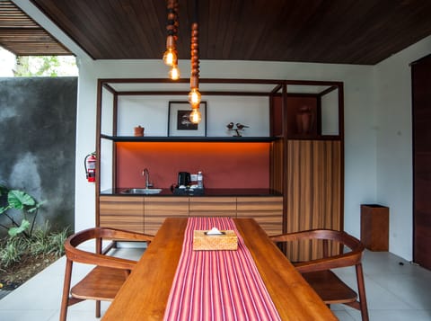 Romantic villa in the heart of Legian