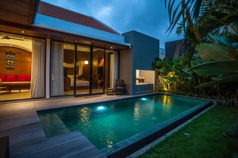 Romantic villa in the heart of Legian