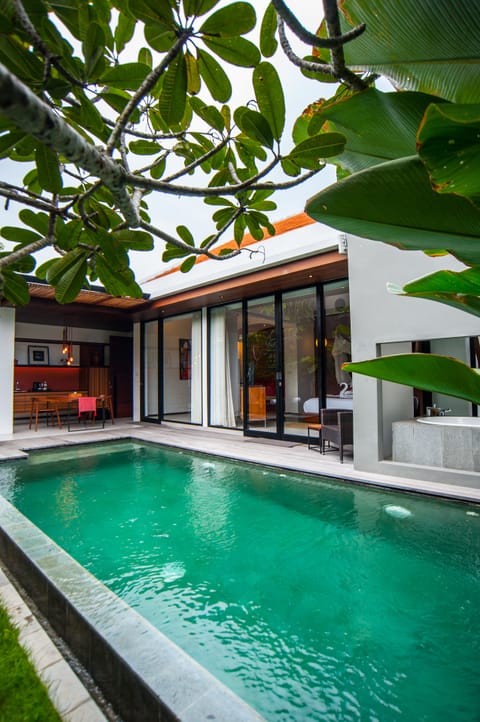 Romantic villa in the heart of Legian