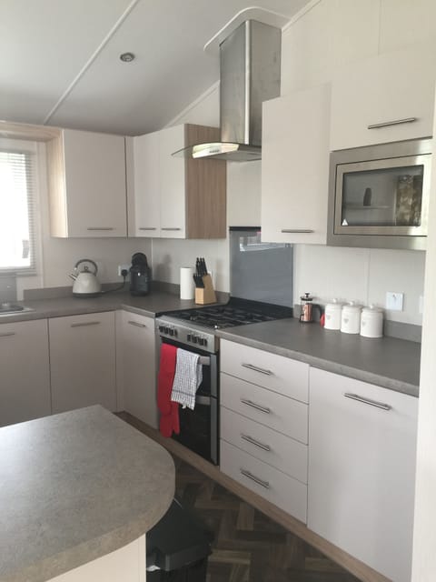 Well equipped kitchen