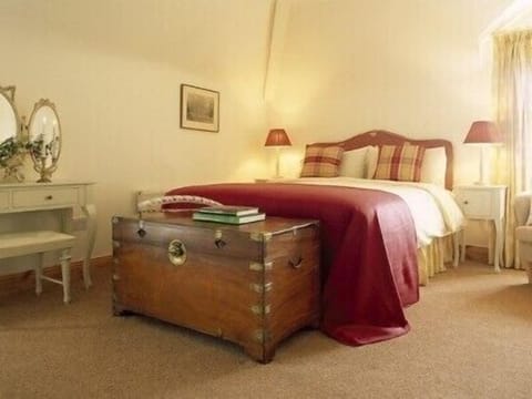 The Stables bedroom 1