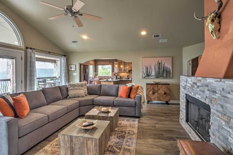 Living Room | Central A/C & Heating | Smart TVs | Free WiFi