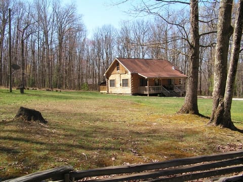 Beautiful Log Cabin on 5 acres