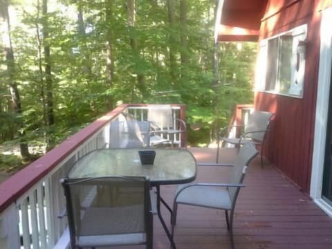 Shady deck with cool breezes in summer. Relax with drinks and some grilling.