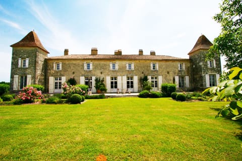 The Rear Terrace - Chateau des Egrons