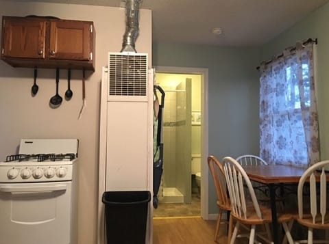 Kitchen & Dining area