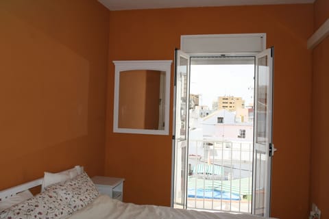 bedroom orange.