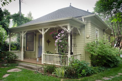 Welcome to the good Karma cottage!