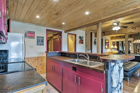 Full Kitchen | Stove/Oven | Microwave | Fridge | 1st Floor