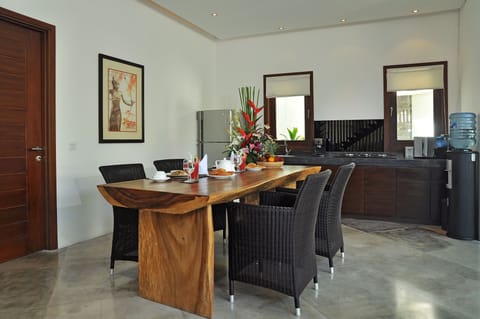 Seminyak Villa Near Beach 2 Bedrooms
