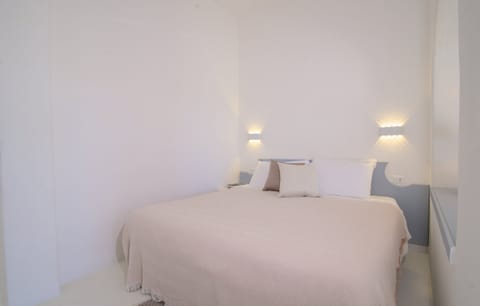 
Our Studio S.view 
Inside a Botanical Garden, 
Villa,15 units, pools, bar, rest