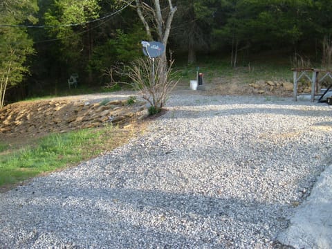 Extra parking for boat/trailer or camper