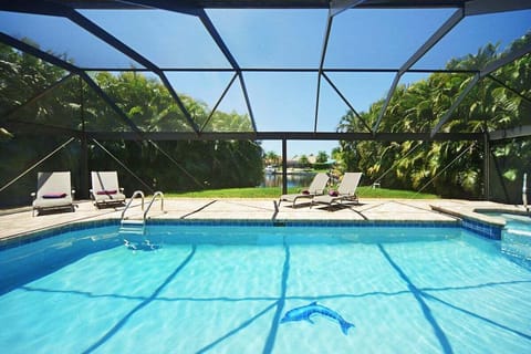 Where the sun meets the poolside paradise
Wischis Florida Home - Ferienhaus - Treasure Island - Hausverwaltung - Immobilien
