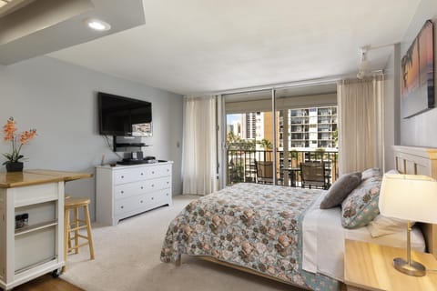 Fairway Villa 810 - Studio View