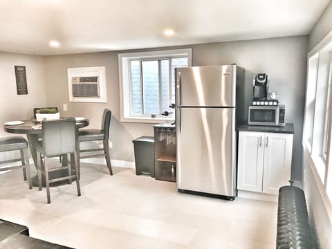 Kitchen with plenty of cupboard space and all the necessities.