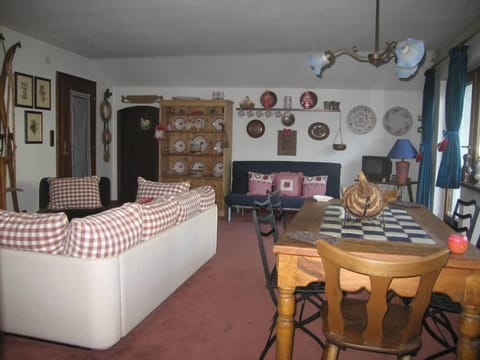 The Living/Dining Room