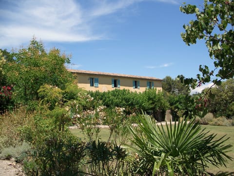 view of house from the pool